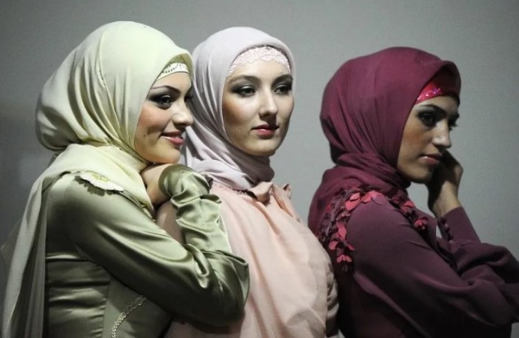 Hijab enhances beauty, these are 10 styles of wearing hijab