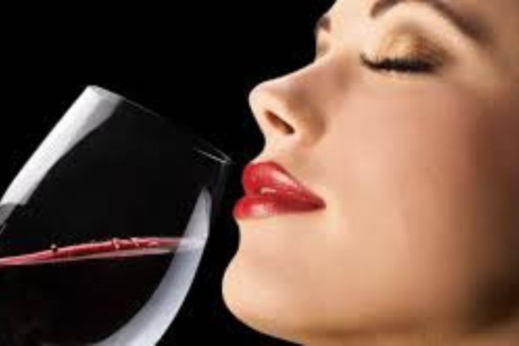 Red wine is beneficial for skin and hair